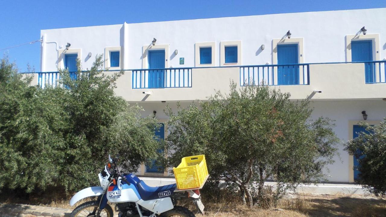 Aeriko Hotel Apartments Agia Marina  Екстер'єр фото