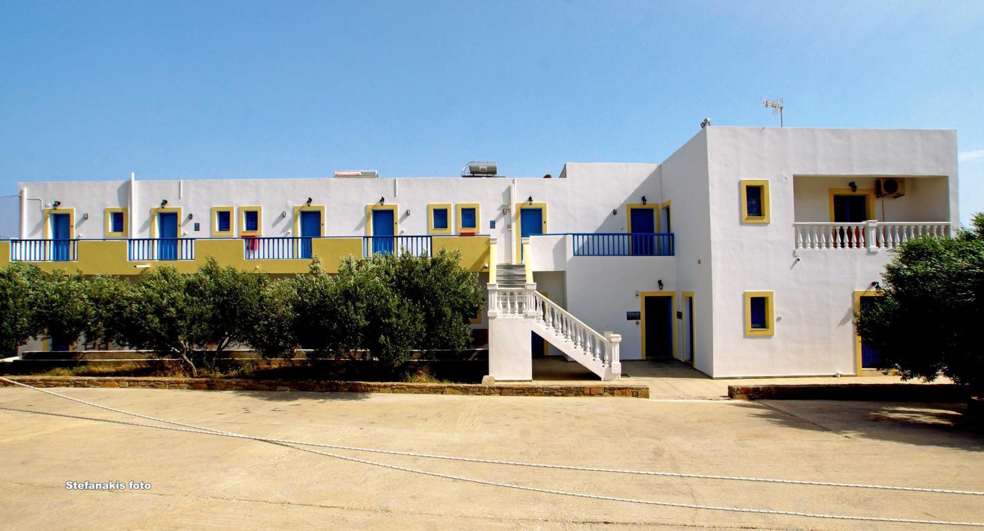 Aeriko Hotel Apartments Agia Marina  Екстер'єр фото